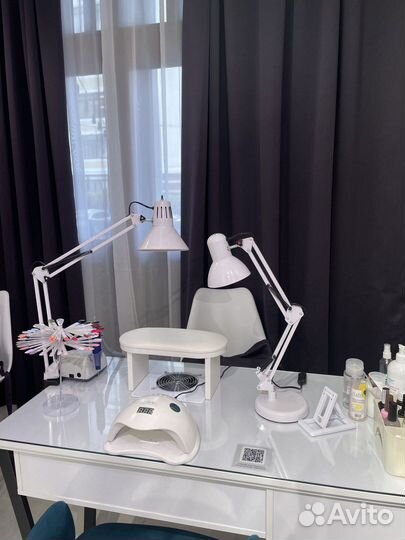 Место мастера маникюра в аренду