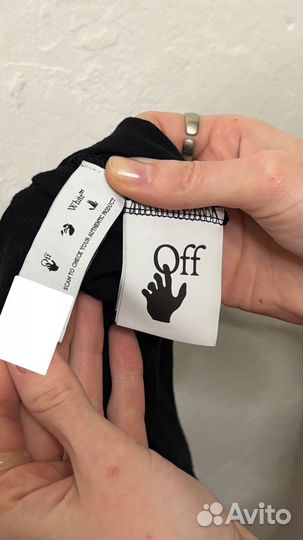 Лонгслив off white