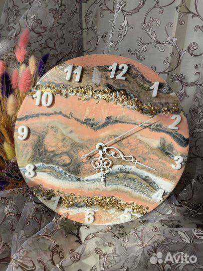 Настенные часы из эпоксидной смолы