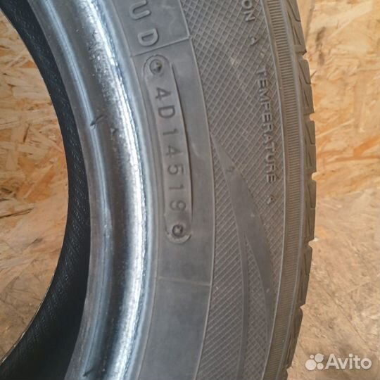 Toyo NanoEnergy 3 215/55 R16 93V