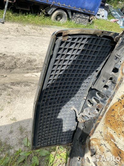 Решетка радиатора мерседес 124 дорестайлинг