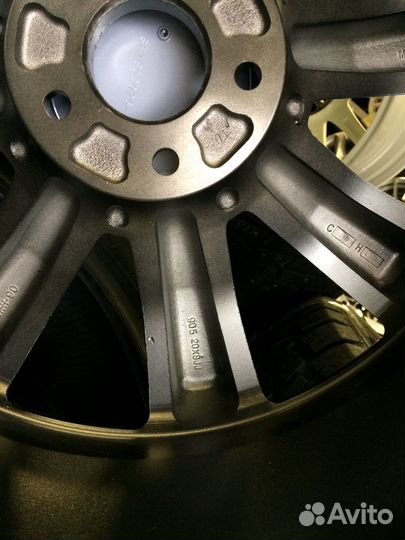 Диски Replay INF3 8x20 5x114,3 ET40 DIA66,1