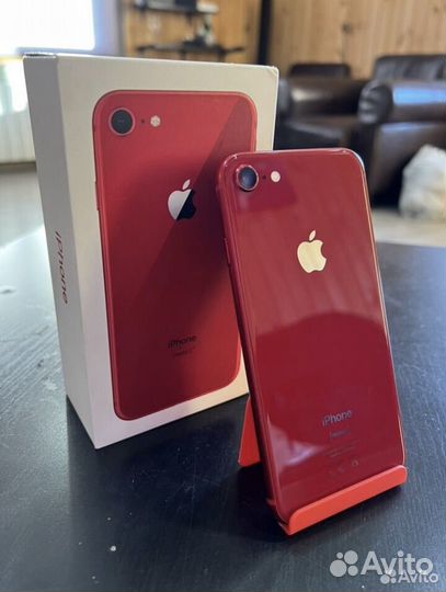 Телефон iPhone 8 64 gb