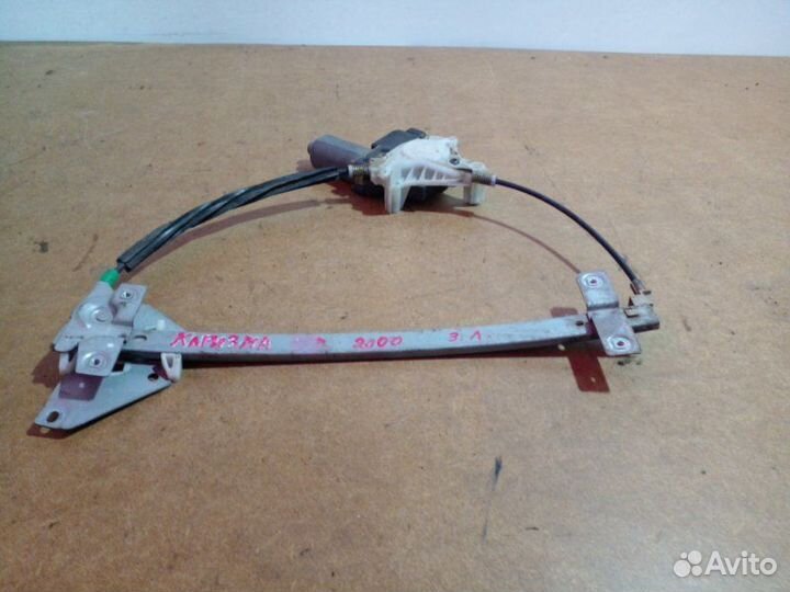 Стеклоподъемник задний левый Mitsubishi Carisma DA