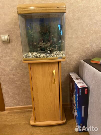 Аквариум с тумбой