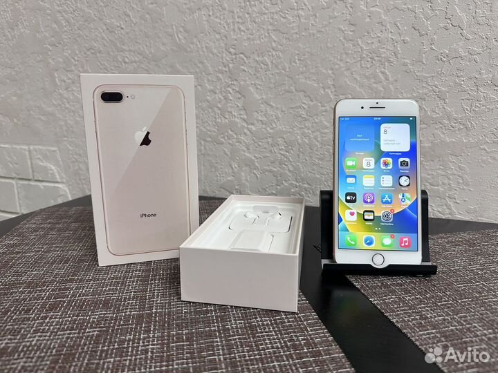 iPhone 8 Plus, 64 ГБ
