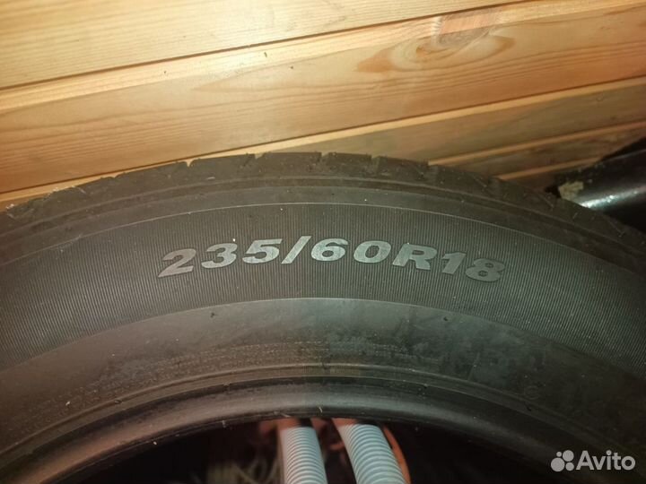 Hankook Radial RA14 245/60 R18