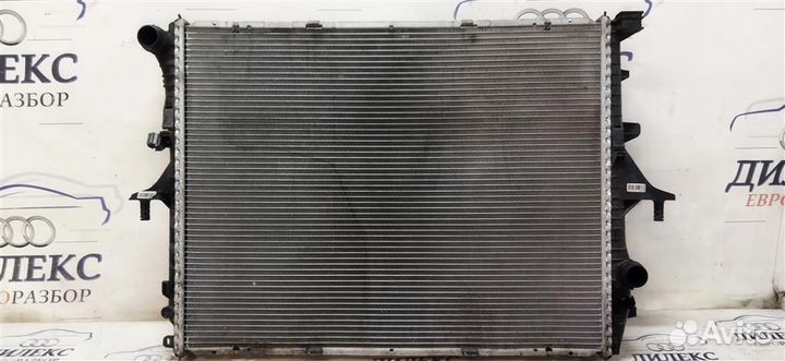 Радиатор основной Audi Q7 2005
