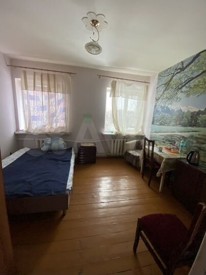 Комната 16 м² в 6-к., 2/2 эт.