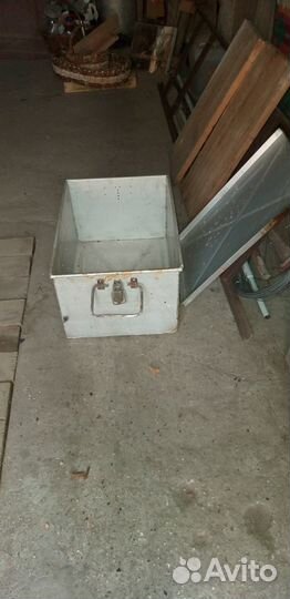 Контейнер алюминиевый с крышкой