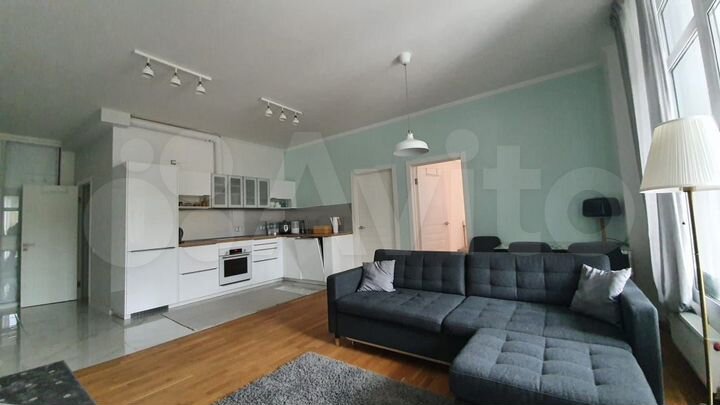 3-к. квартира, 93 м², 2/10 эт.