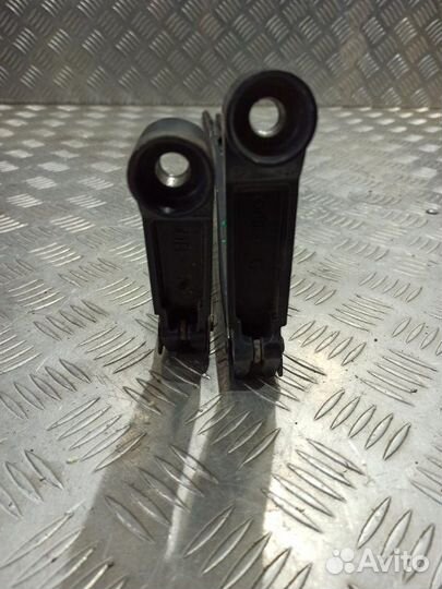 Поводок дворника передний Daewoo Gentra седан 1.5