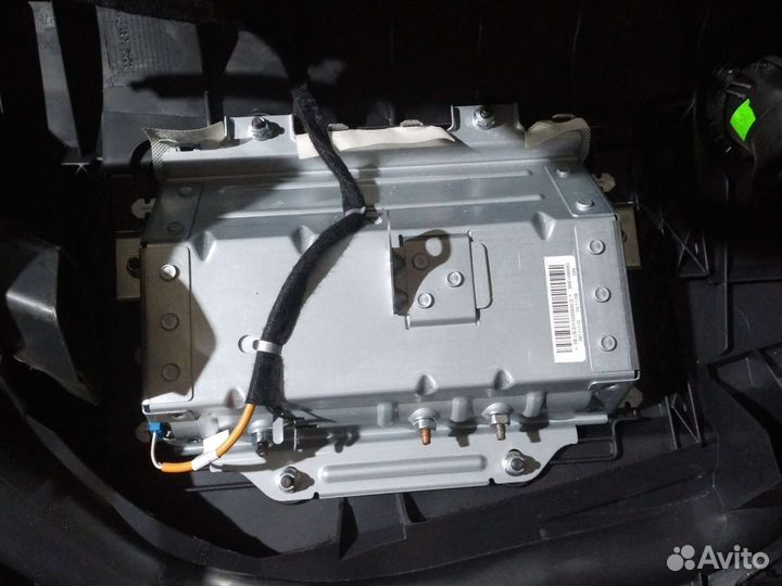 Подушка безопасности в торпедо Peugeot 308