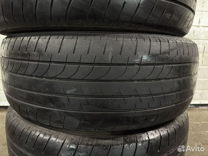 Bridgestone Dueler H/L 33A 235/55 R20
