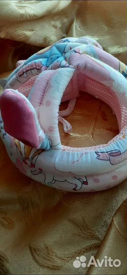 Наколенники новые, защитный шлем детский