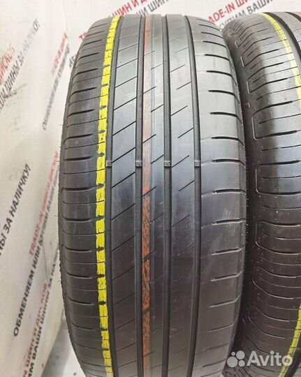 Goodyear EfficientGrip Performance 215/60 R17 96H