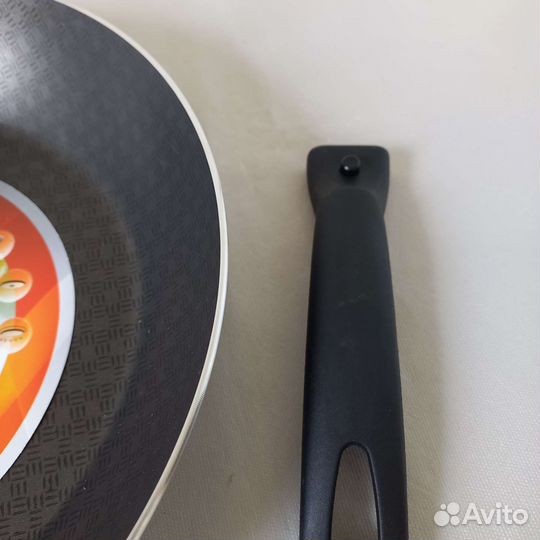 Сковорода 28 см, со сьемной ручкой