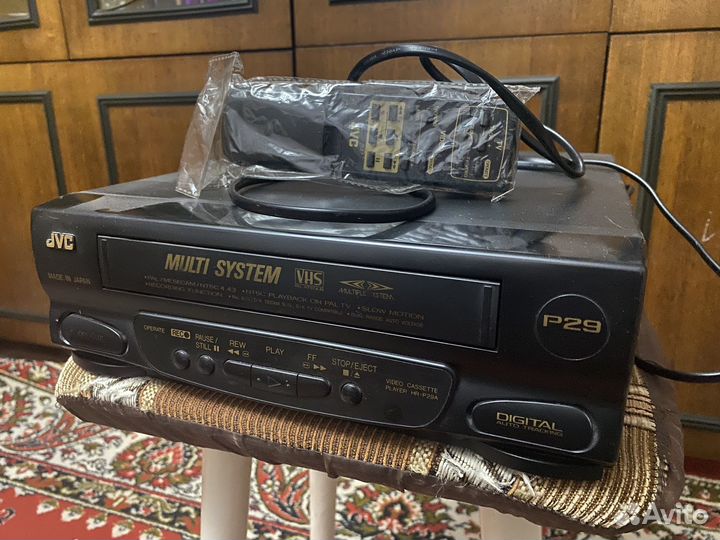 Видеомагнитофон jvc