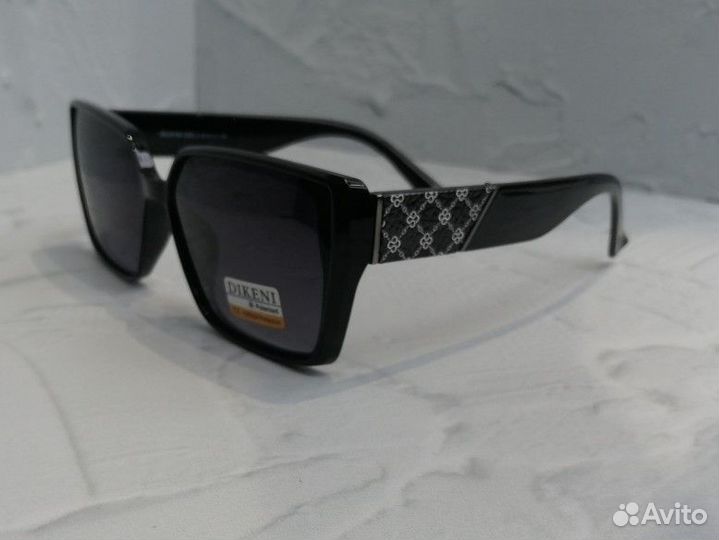 Очки женские солнцезащитные