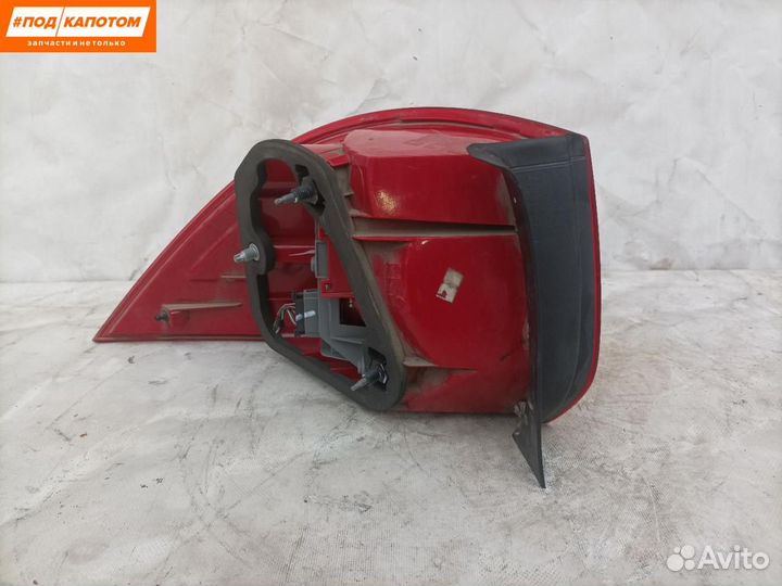 Фонарь задний правый Volkswagen Golf 5 2009