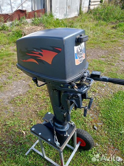 Лодочный мотор