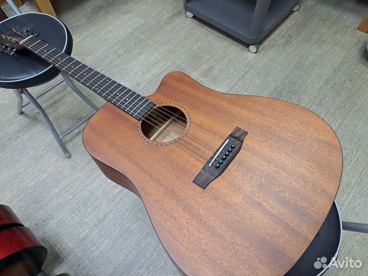 Гитара акустическая дредноут красное дерево