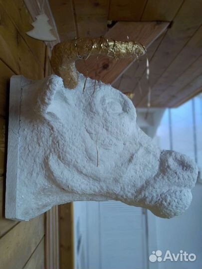 Голова быка из папье-маше