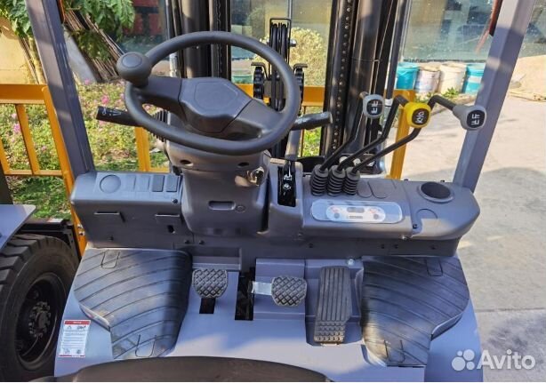 Вилочный погрузчик Socma HNF25T, 2023