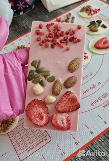 Конфеты, шоколад ручной работы на 8 марта