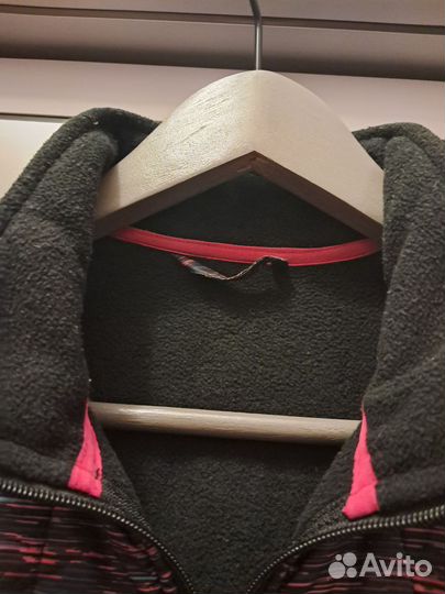 Куртка женская спортивная