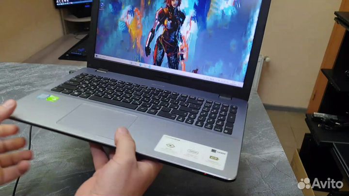 Ноутбук Asus / Nvidia 940mx / Intel core i3