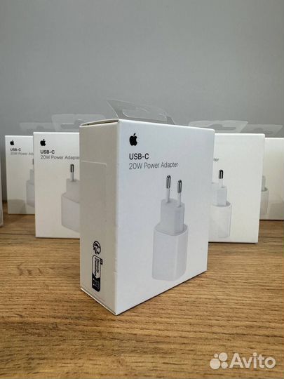 Адаптер Apple USB-C 20W оригинал