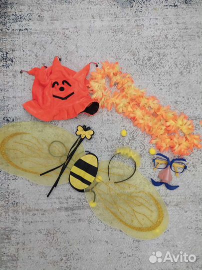 Парики, шляпки, платочки и др для карнавала