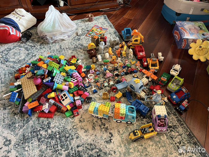 Lego duplo много наборов