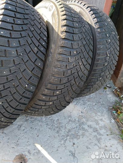 Michelin X-Ice North 2 195/65 R17