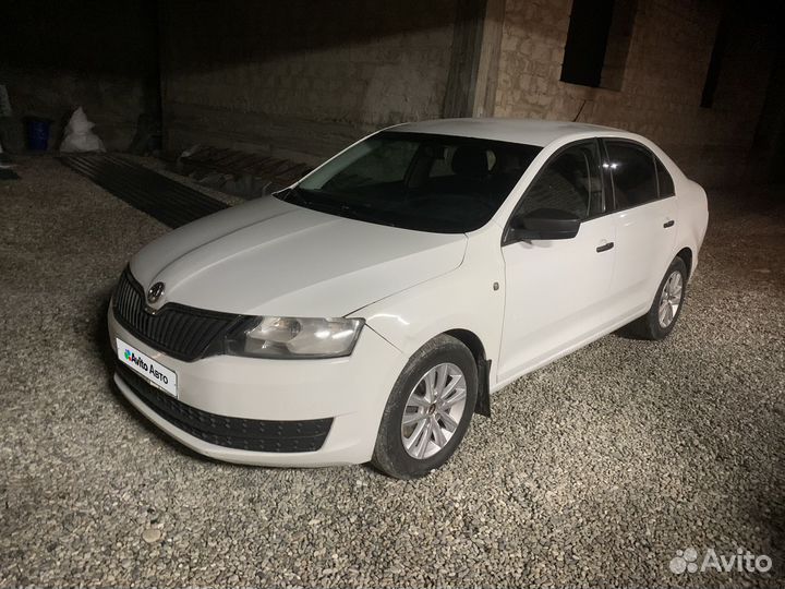 Skoda Rapid 1.6 AT, 2017, 230 000 км