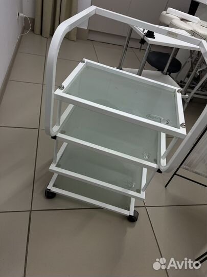 Тележка косметологическая / для педикюра