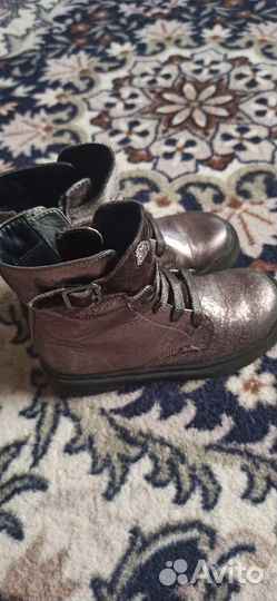 Ботинки демисезонные для девочки 29 размер