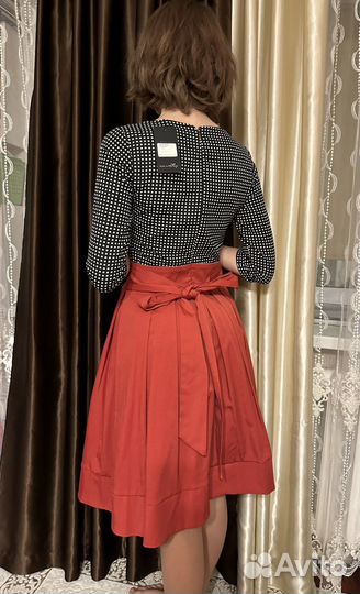 Комбинированное красное платье новое, размер 42