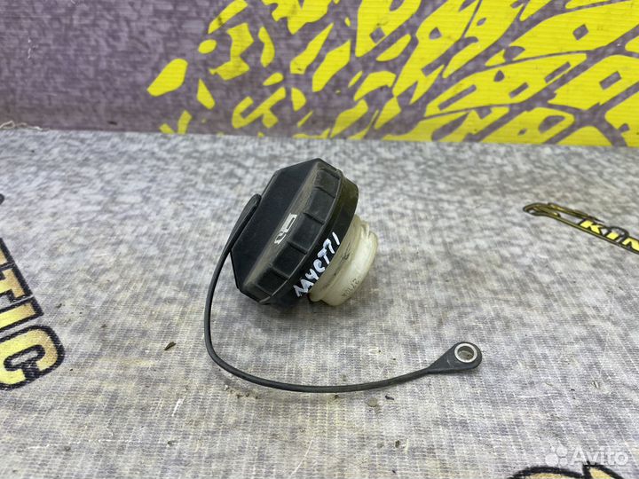 Крышка заливной горловины бензобака Пробка Лачетти