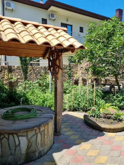 Комната 15 м² в 9-к., 1/1 эт.