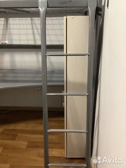 Кровать чердак IKEA (Свэрта) со столом