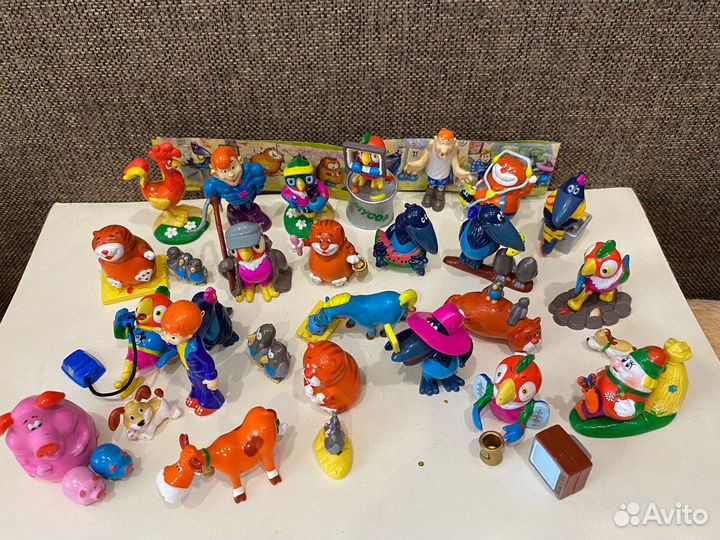 Kinder попугай Кеша