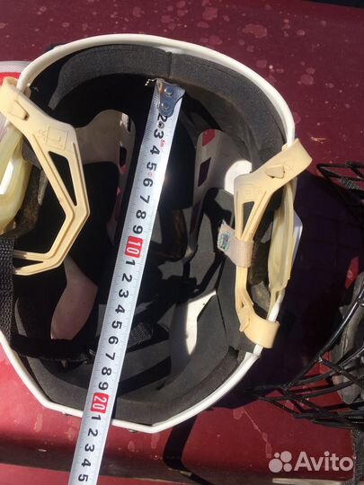 Хоккейный шлем, налокотники и наколенники детские