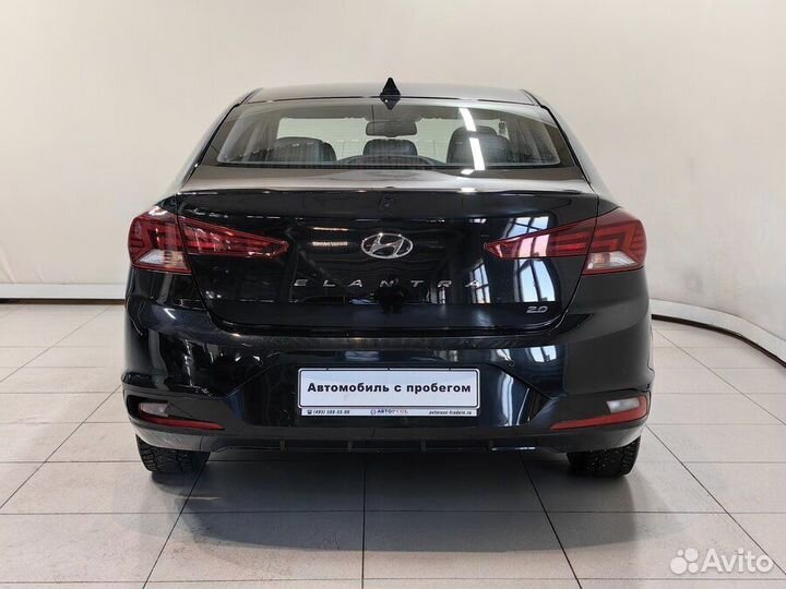 Hyundai Elantra 2.0 AT, 2019, 136 000 км