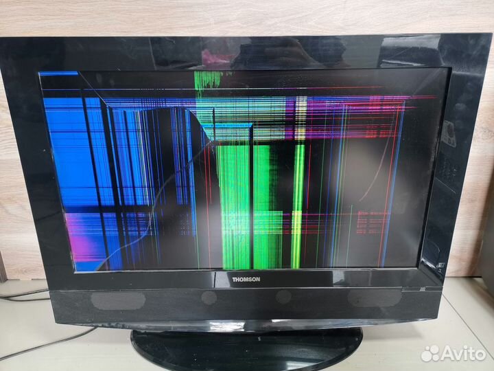 Телевизор Thomson 32M71NH20 (Разбор)(По запчастям)