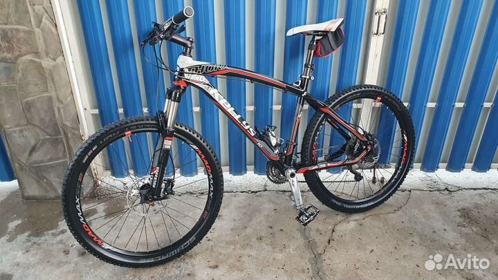 Kelly's thorx 10