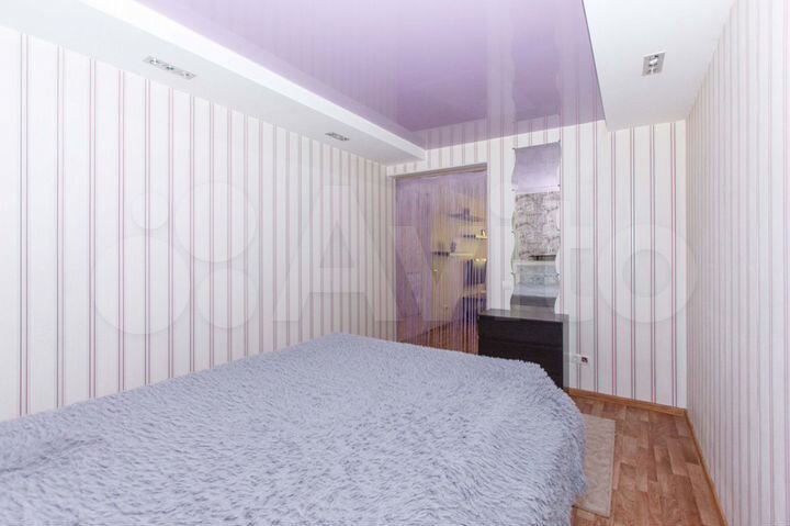 2-к. квартира, 56 м², 1/5 эт.