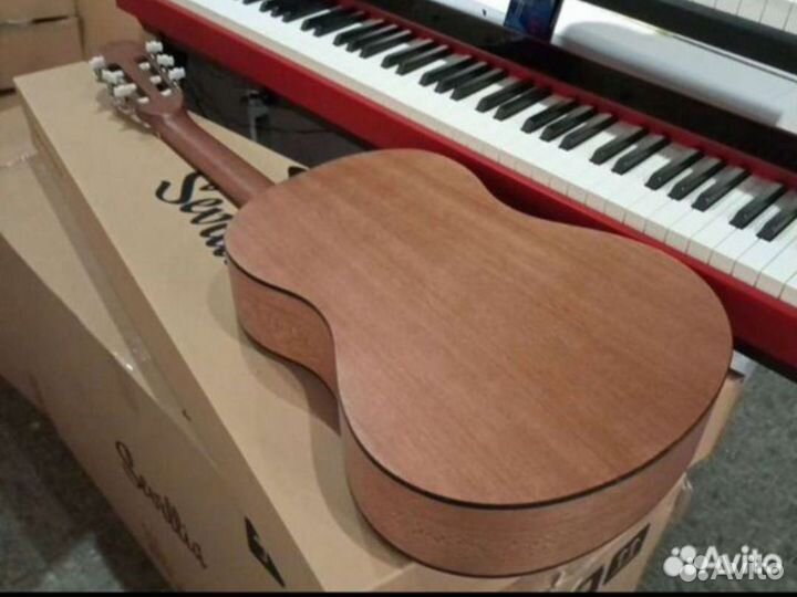 Гитары Sevillia 3/4 Классика Красное дерево