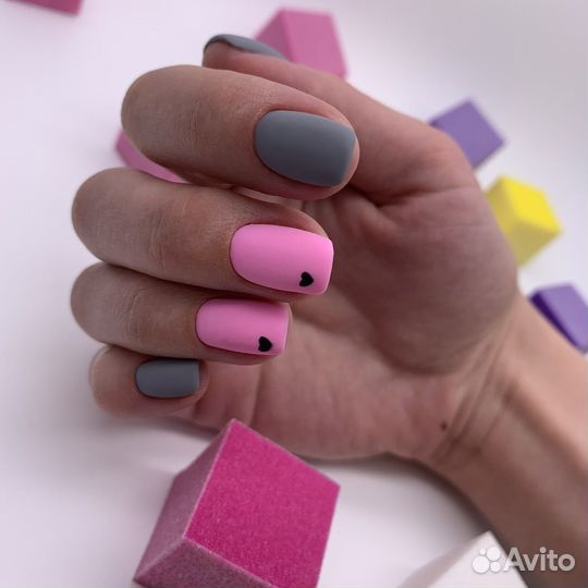 Маникюр и педикюр